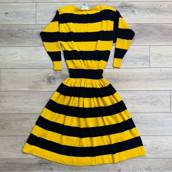 Vintage‎ Nicole Miller Wool Bumblebee Stripe Midi Dress Sweater Statement Twee - Picture 5 of 12